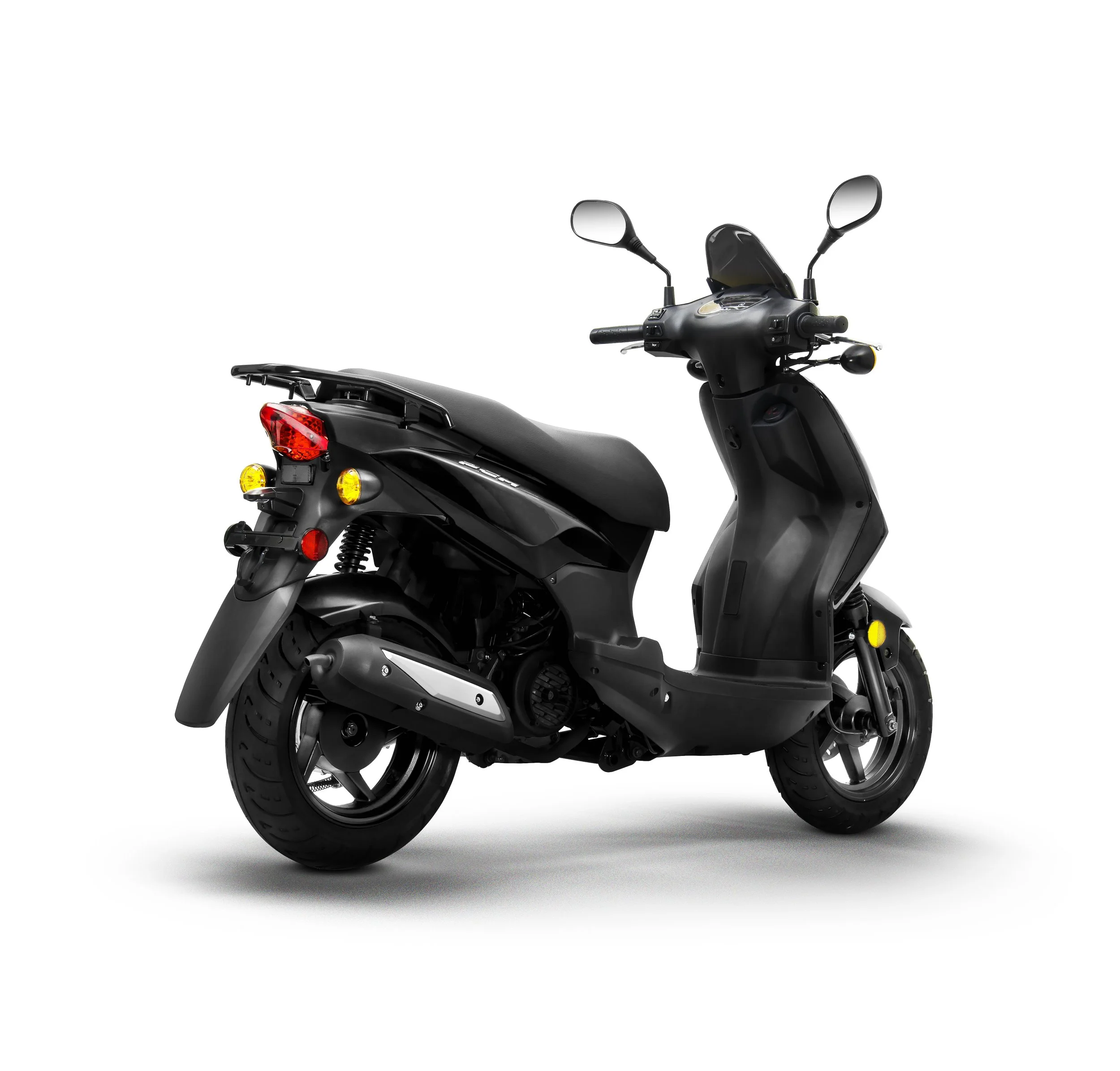 2026 Lance PCH 125 scooter — three-quarter rear view 2